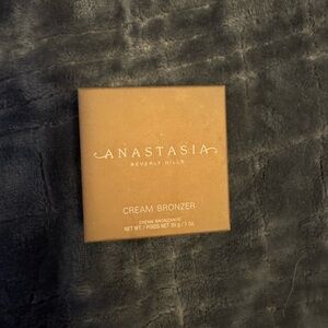 Anastasia Beverly Hills Amber Bronzer